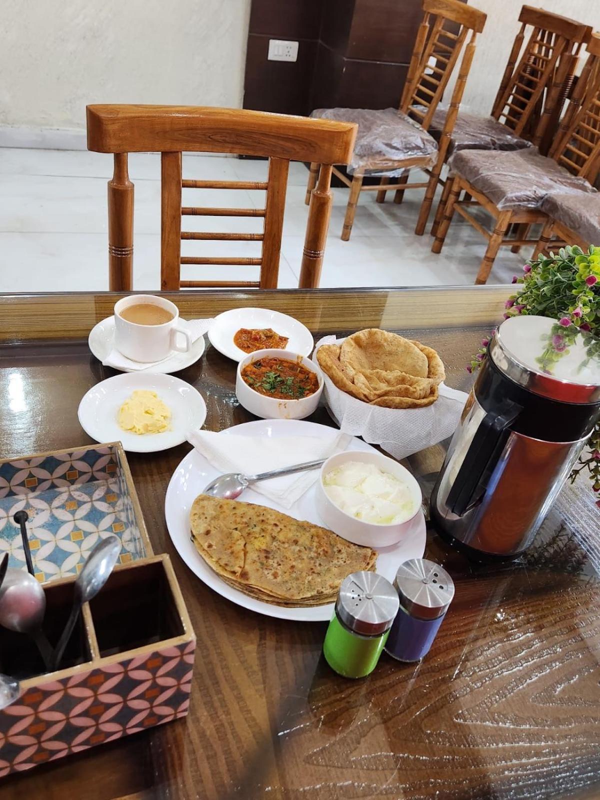 Tela Near Igi Airport Delhi New Delhi
